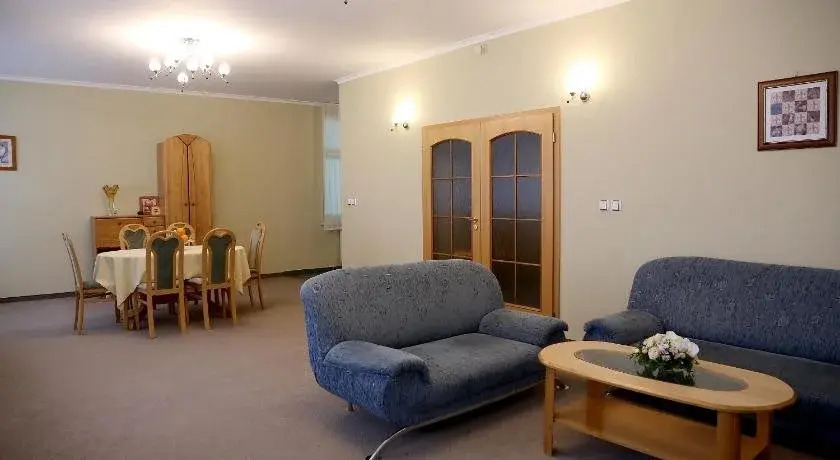 Riverside Apartments Thalia