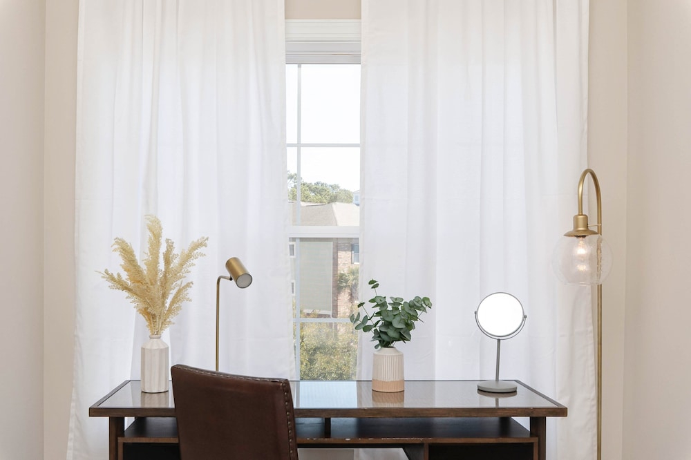 Magnolia North 4878-304