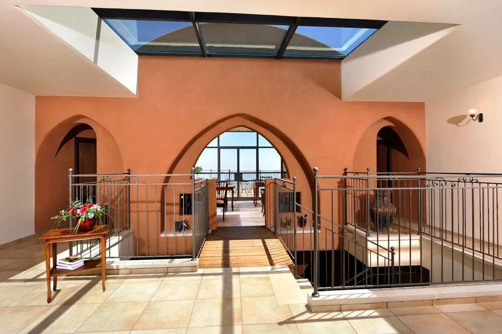 Kami Suites Hotel