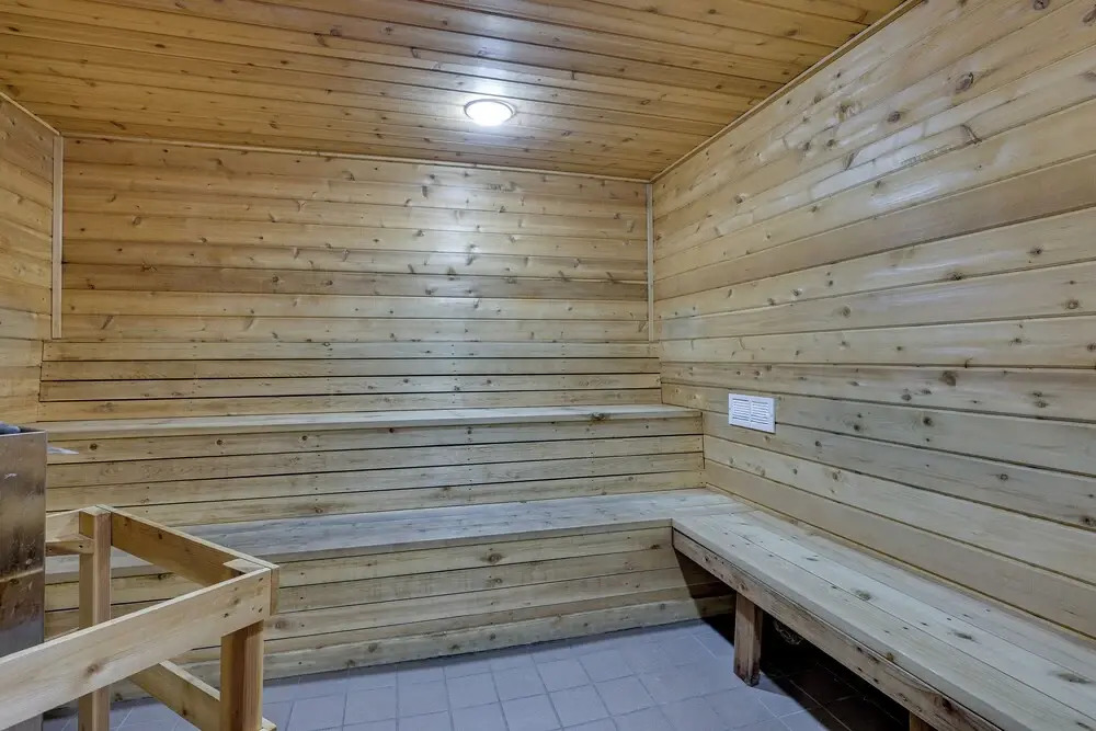 Heated Pool Access + Near Skiing: Colorado Retreat