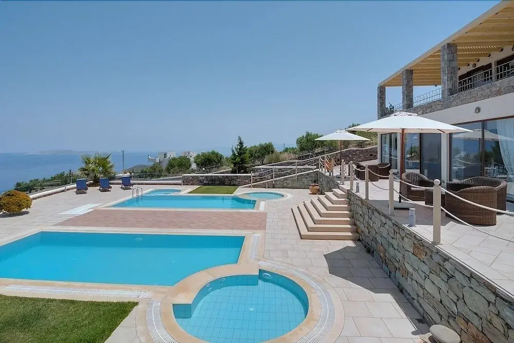 Villa Anemomylos