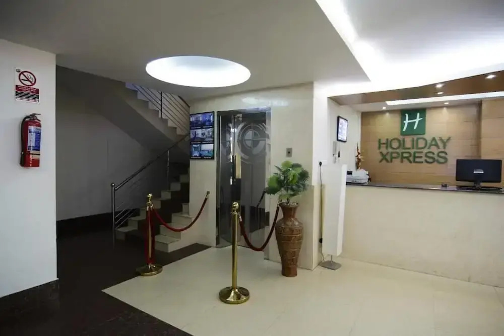 Hotel Holiday Xpress