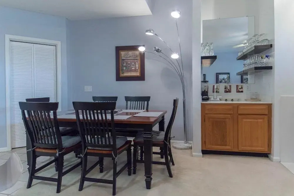 Tidewater Condo 1221-1 by RedAwning
