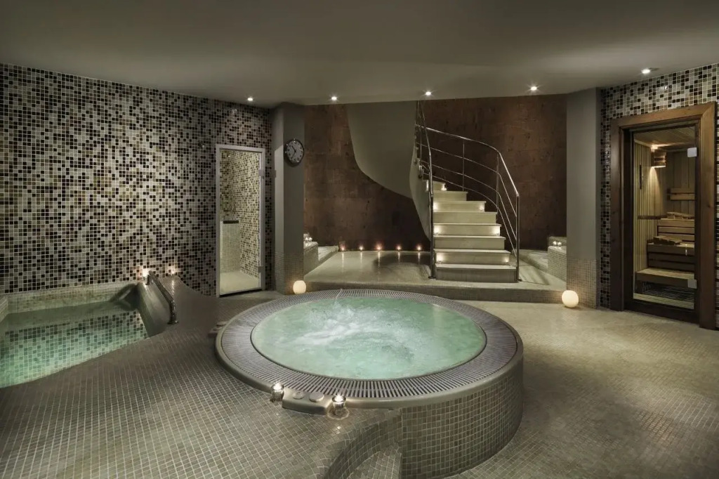 1881 Tenerife Madrigueras Golf Hotel