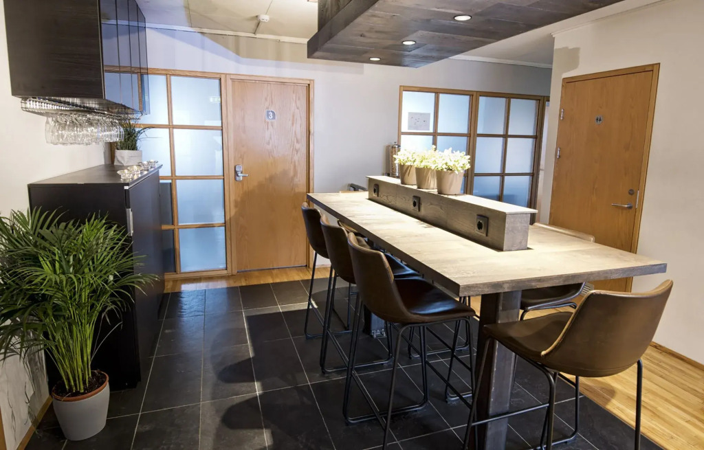 B14 Hostel