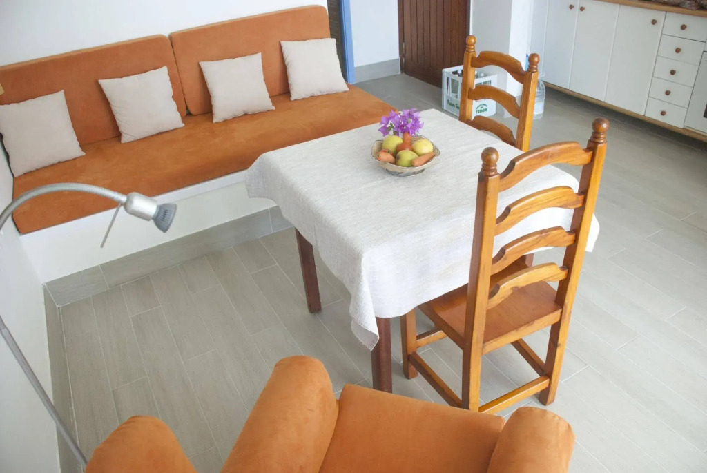 Apartamentos El Paseo