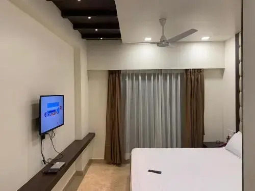 Hotel Bless Inn