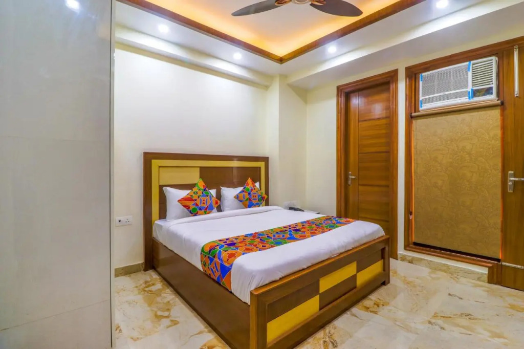 FabHotel Star Corporate Suite - Medicity Gurugram near Medanta Hospital