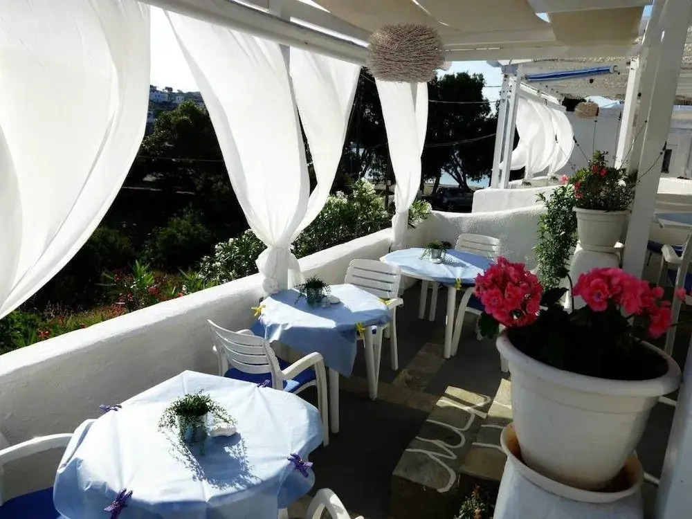 Porto Sikinos Hotel