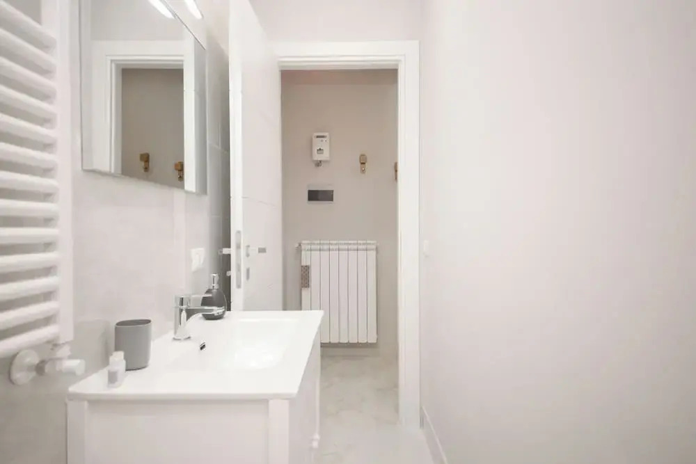 Rome Flat 42 by Ghor