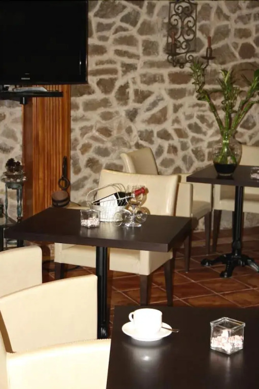 Hotel Rústico Punta Uia
