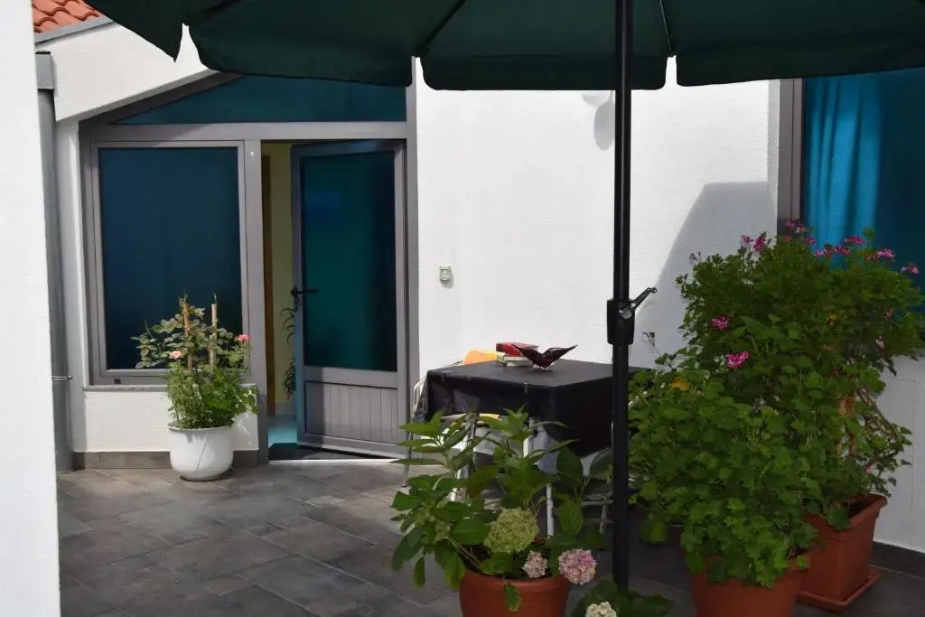 Apartments Crobeg