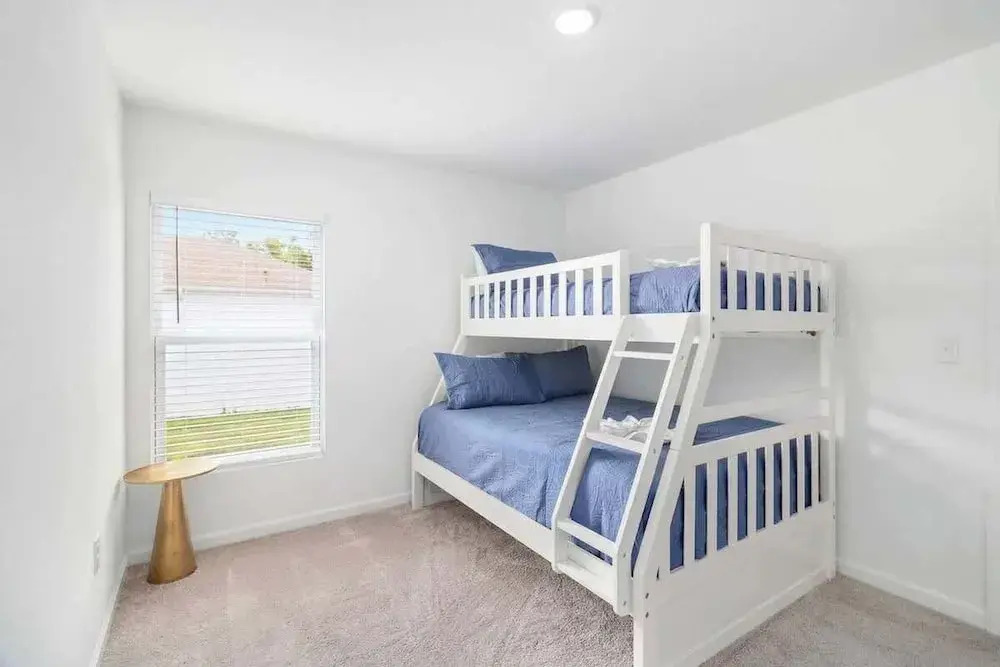 Springhill Retreat! 3 Bed, 2 Bath!