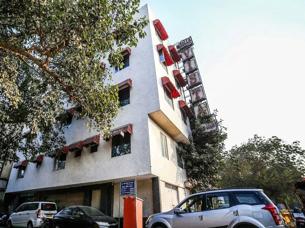 OYO 11150 Hotel Bella Vista