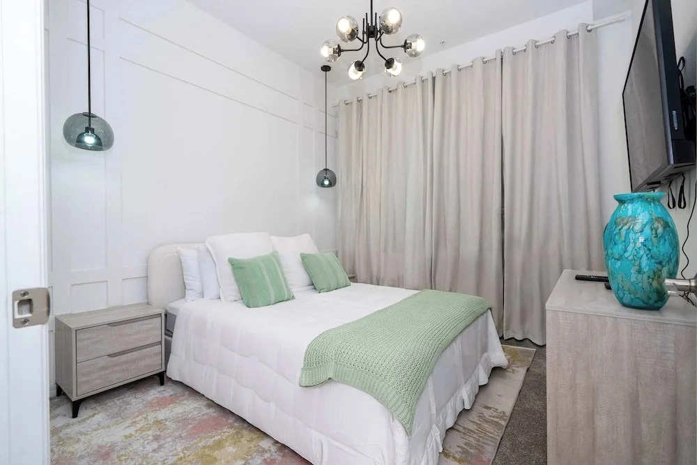Themed Apartment Walk to Disney & Lake Access