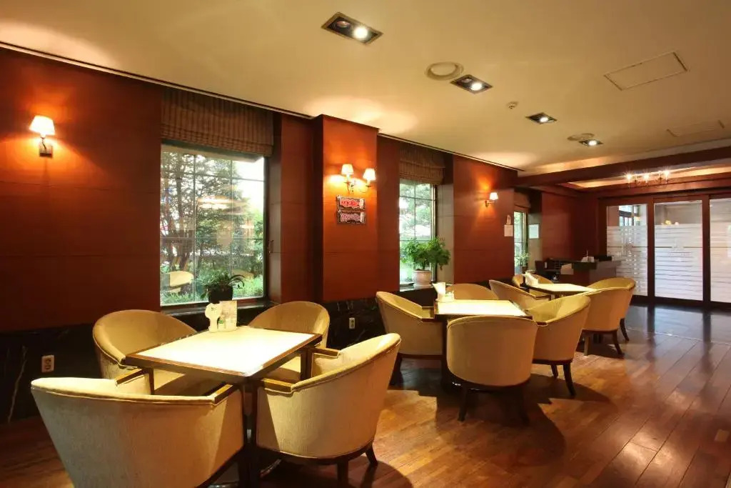 Karak Tourist Hotel
