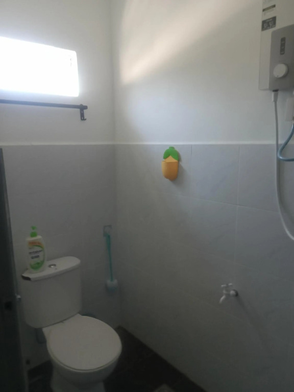Homestay Aircond Pantai Timur Chalet Guest House Kak Mah
