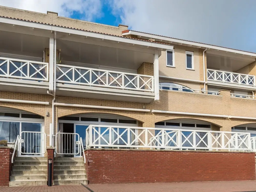 Luxurious 6-person Apartment in Grevelingenmeer Marina