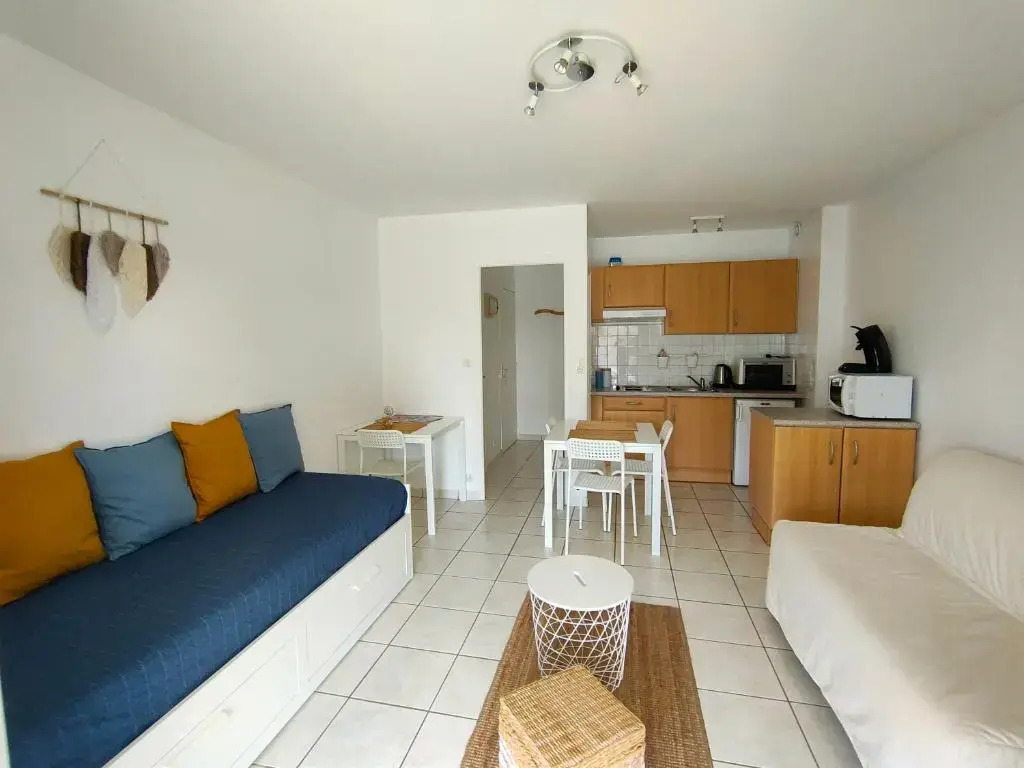 Le Studio -Plage à 350m-Centre à 500m-