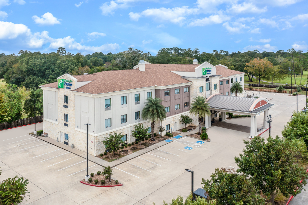 Holiday Inn Express Hotel & Suites Beaumont Northwest by IHG