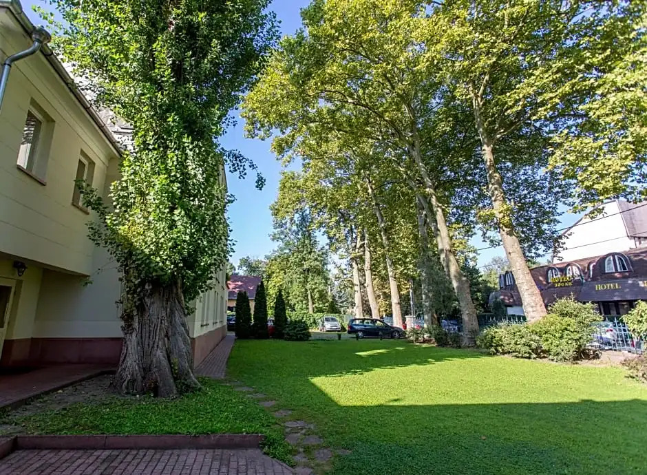 Főnix Hotel