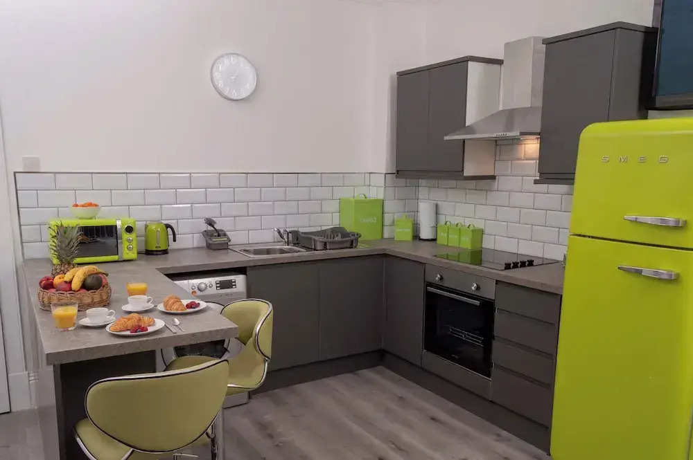 3-bedroom Apartment by Eden Project - Free Parking