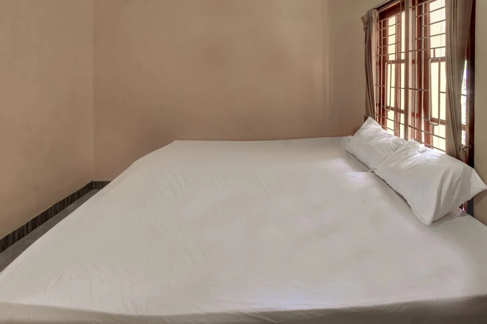 OYO Life 92846 Kost Putra Griya Eka