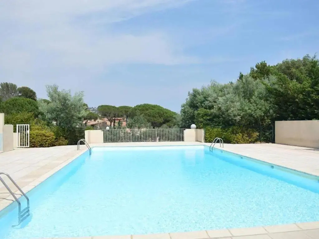 Appartement Sainte-Maxime, 2 pièces, 4 personnes - FR-1-226-317