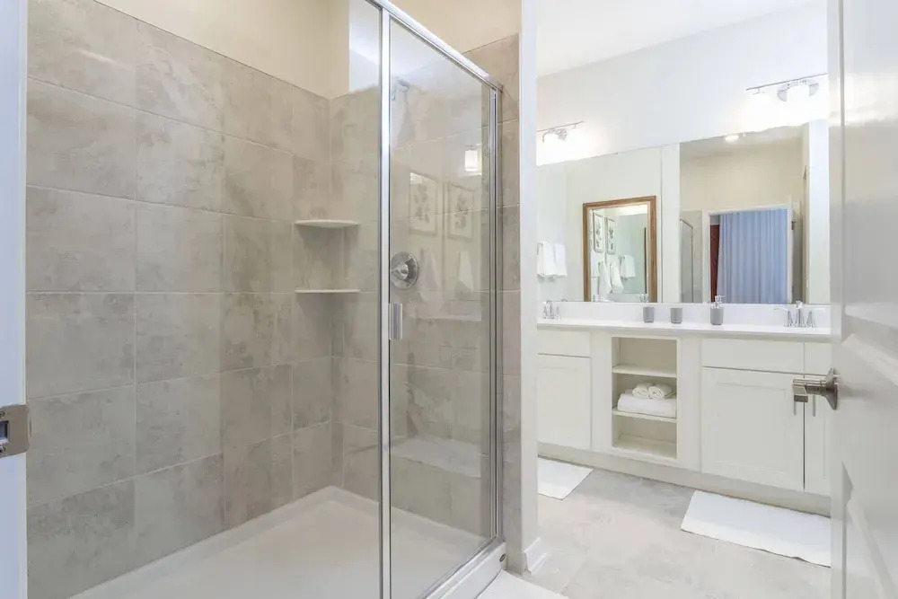 Cozy Retreat Near Disney: Apartment With Amenities
