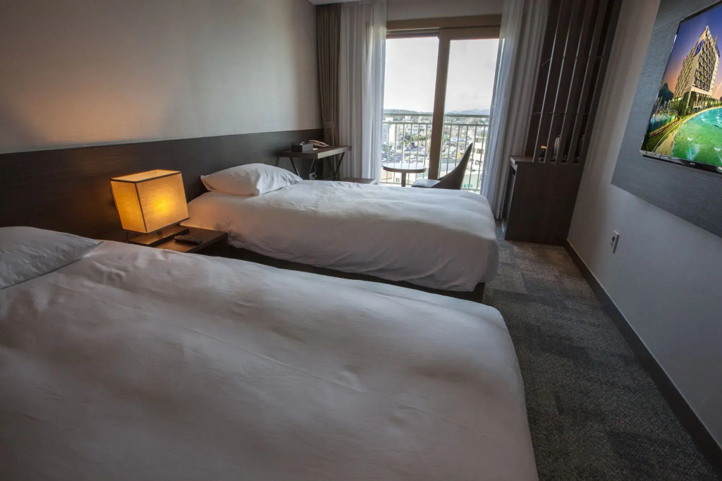 Golden Tulip Jeju Seongsan Hotel