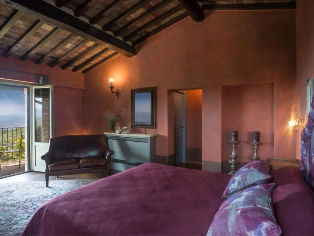 Private villa sleeps 10 with garden and swimming pool-VILLA IL MANDORLO
