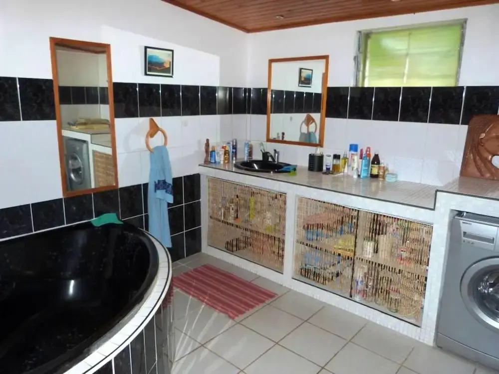House with 3 Bedrooms in Saint Marie, with Wonderful Sea View, Enclosed Garden And Wifi - 40 Km From the Beach