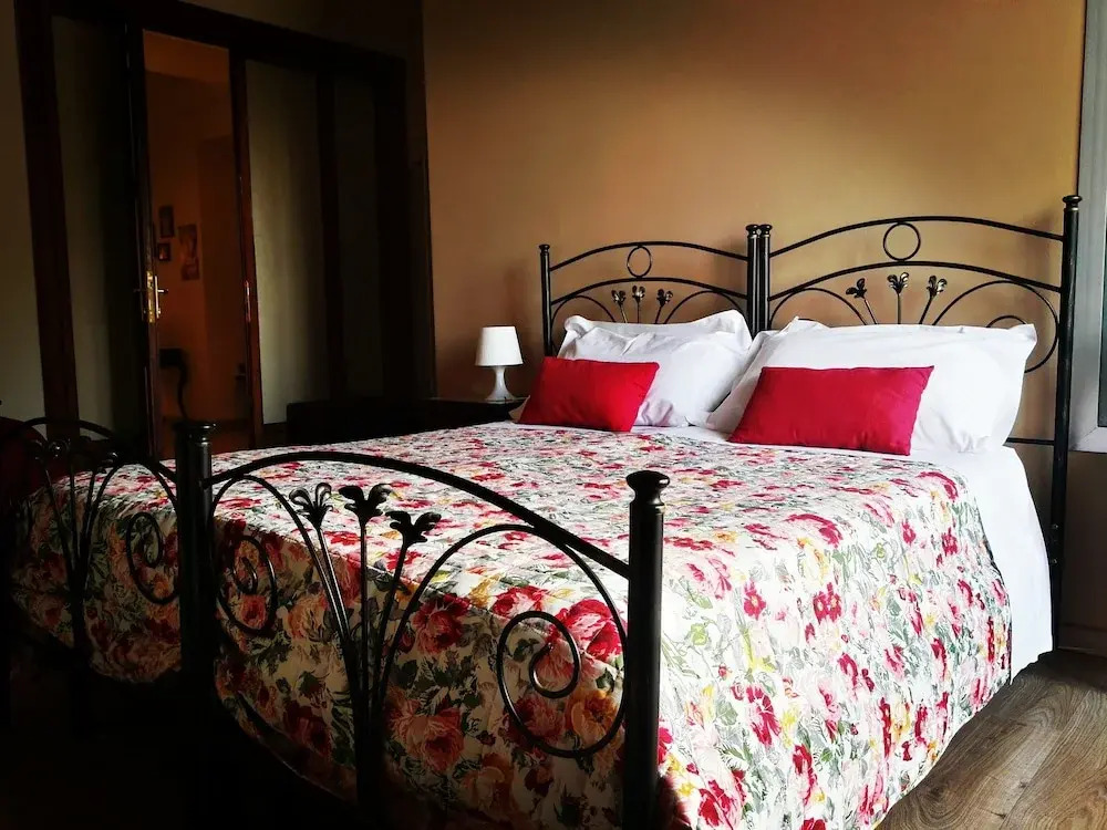 B&B Acanthus