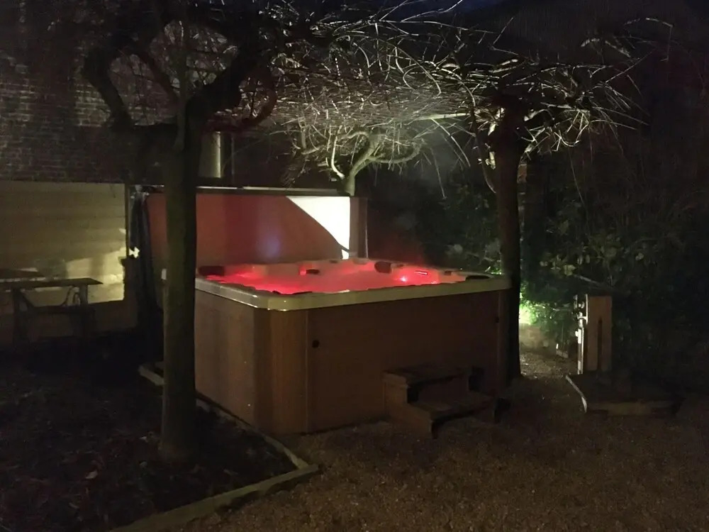 Luxurious Villa in Heuvelland with Garden