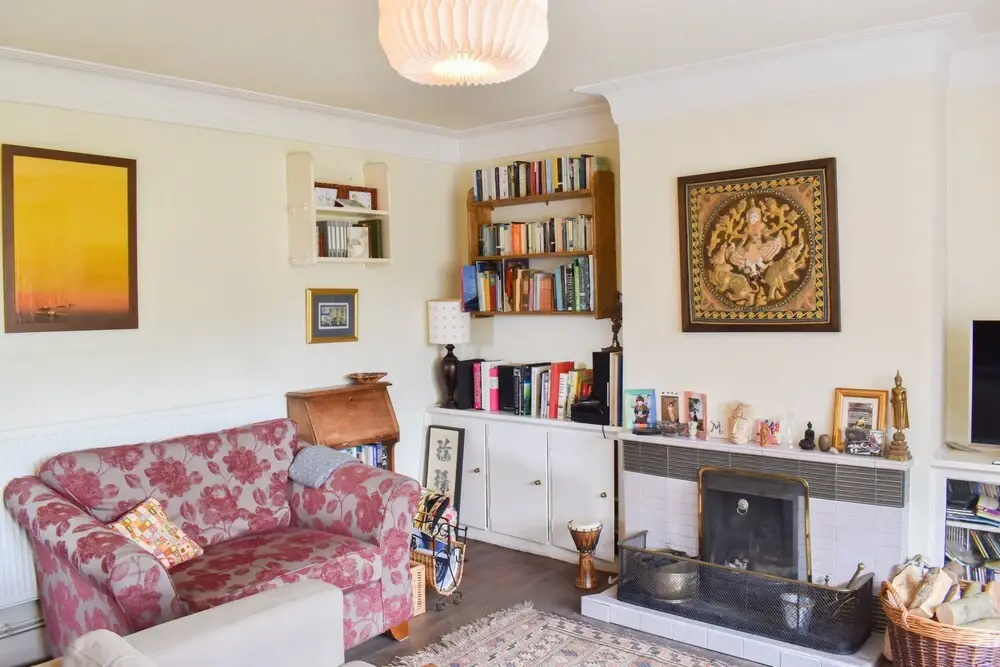 Spacious 4 Bedroom Family Home in Hove