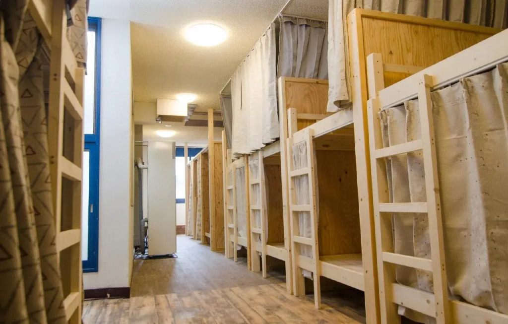 Magic Bus Hostel Otaru