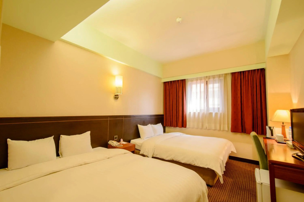 LA HOTEL- Liuhe Fusing