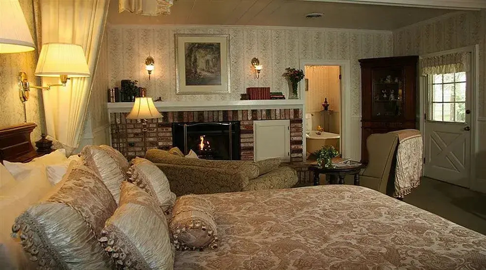 The Foxes Inn of Sutter Creek