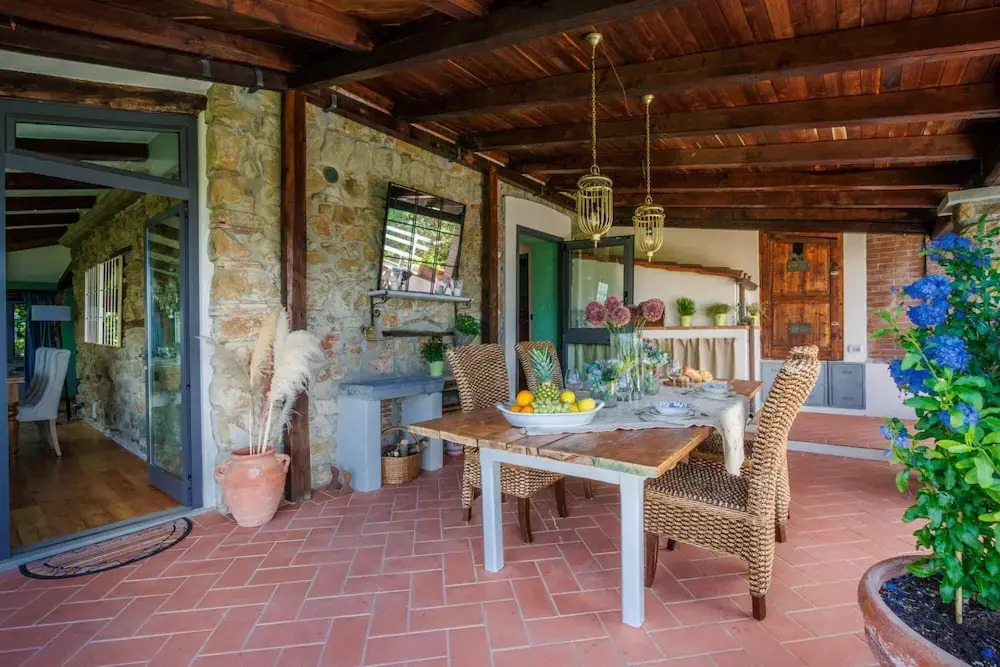 Sospirata Farmhouse in Pescia