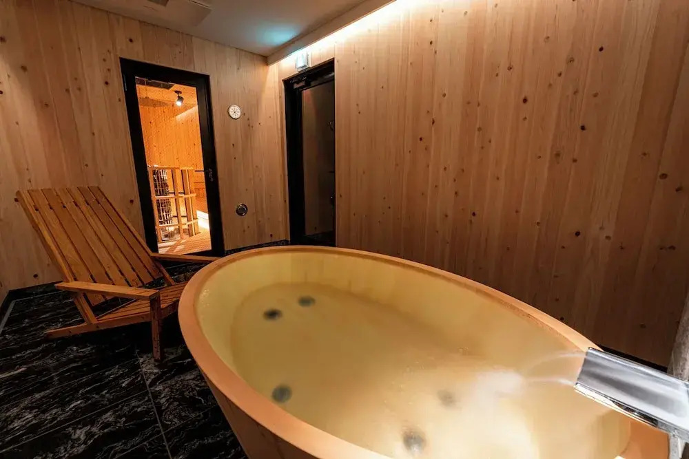 9 HOTEL Tenjin