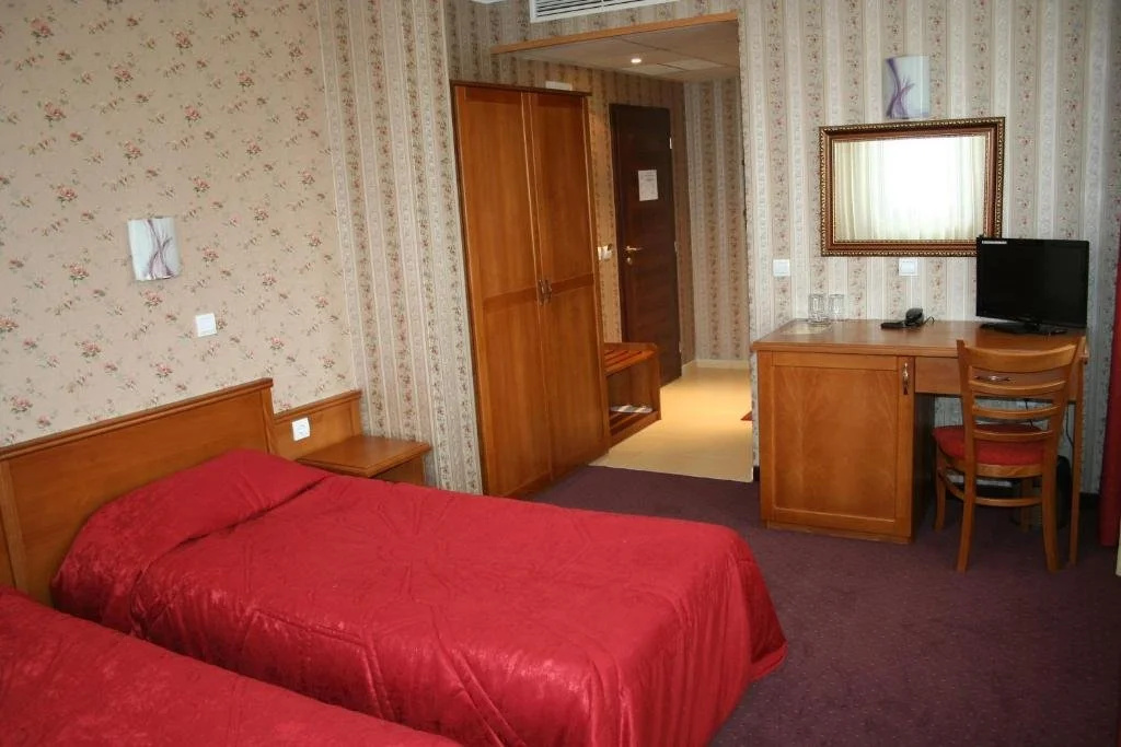 Real Hotel