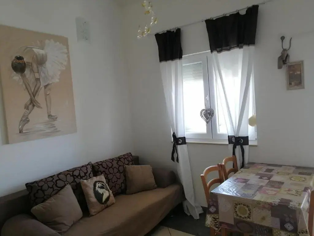 Lily Apartments Punta Skala
