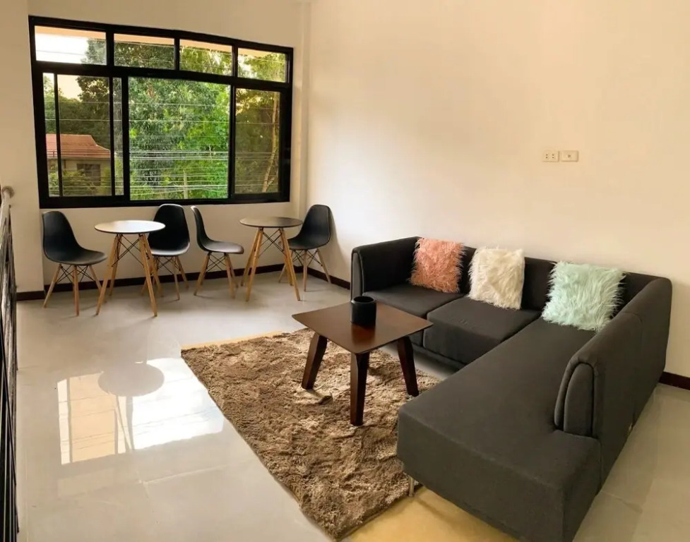 Monati Hostel Panglao