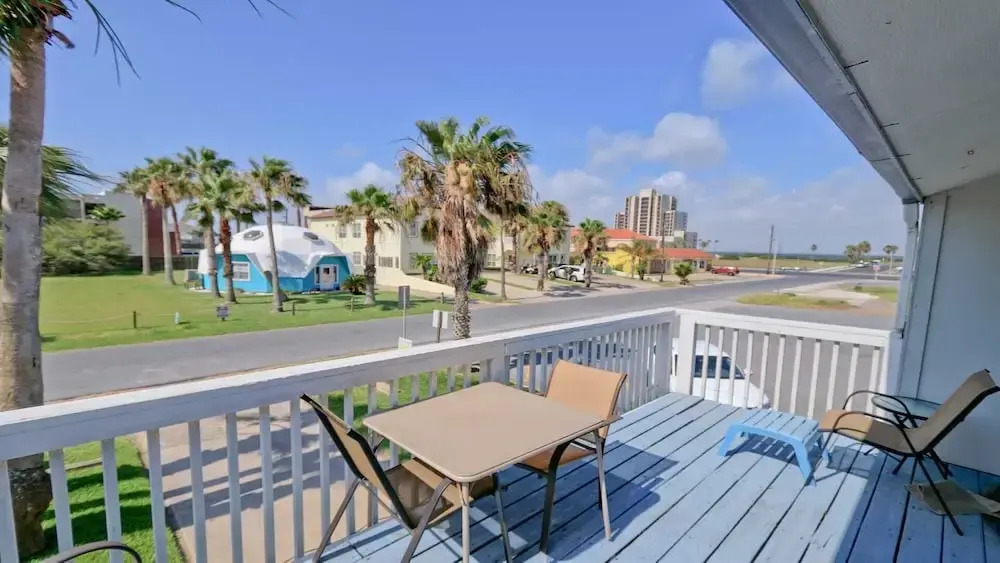 Sandbox A 2 Bedroom Townhouse