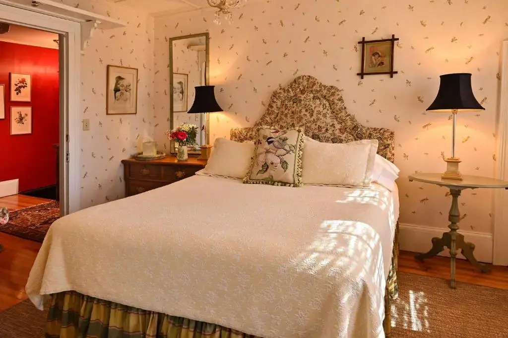 Hilltop House Bed & Breakfast