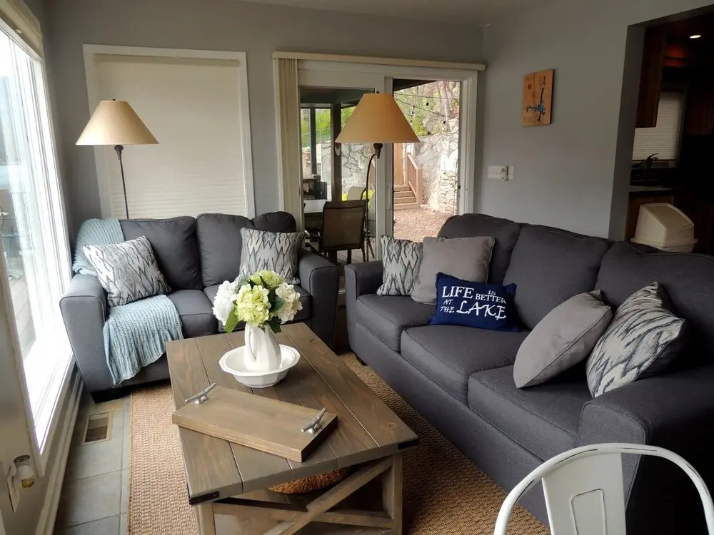 Allure Of The Lake 3 Bedrooms 2 Bathrooms Home