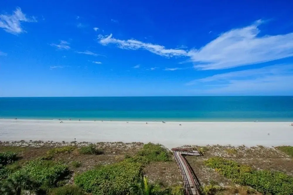 Som 701 - Somerset 3 Bedroom Condo by Redawning