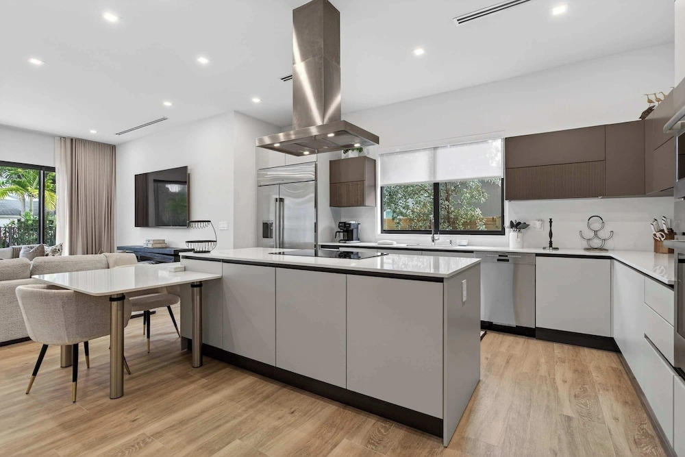 Tarpon River Enclave - New Build