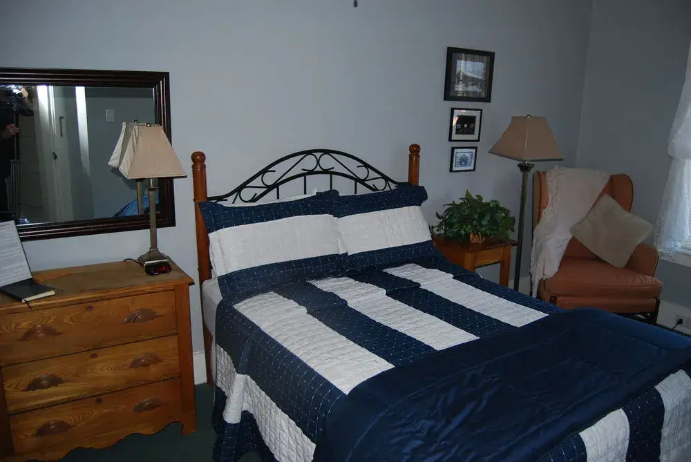 Fullerton Inn