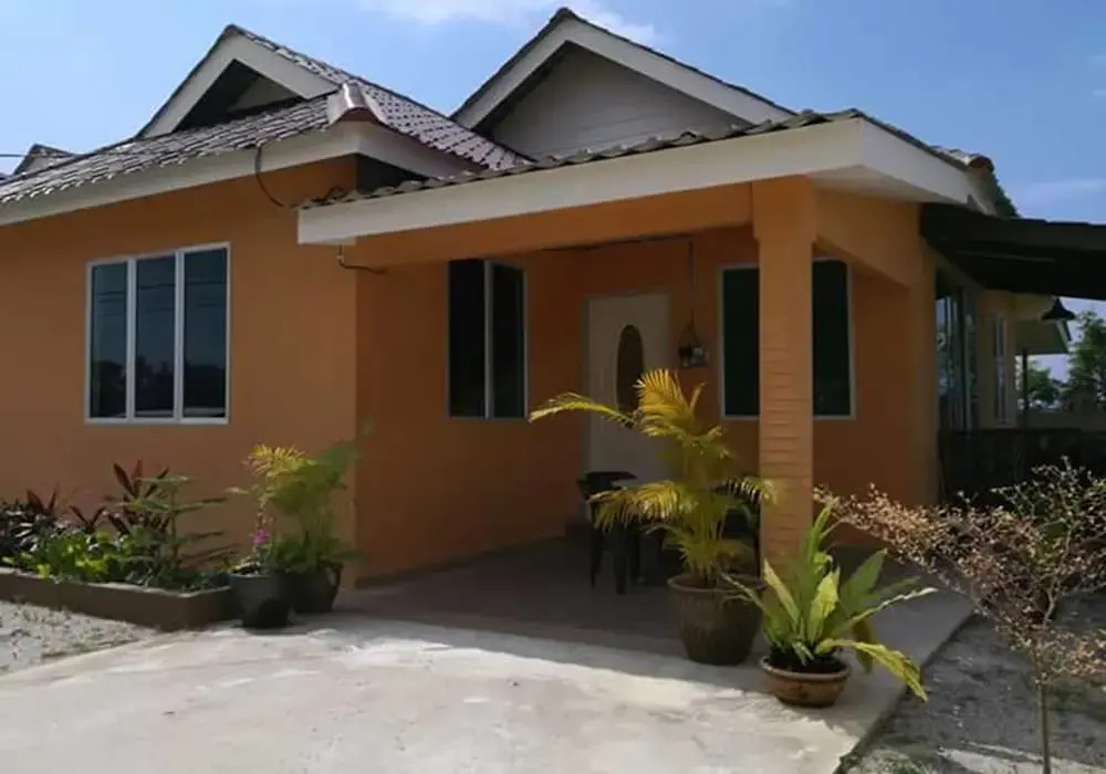 ZEN Rooms Villa Bunga Padi